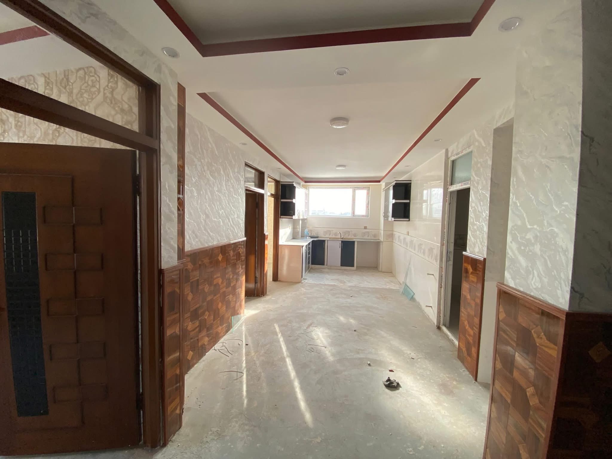 آپارتمان  چهار اطاقه گروی/